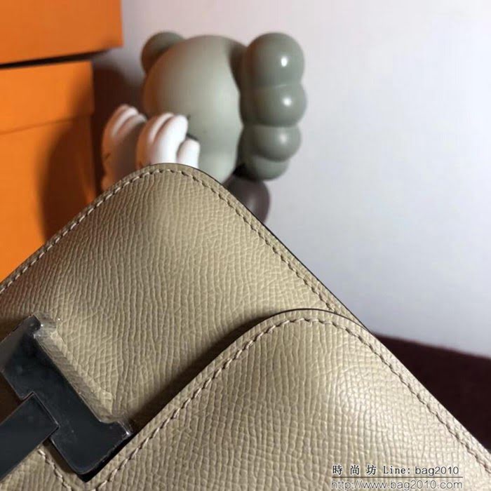 HERMES愛馬仕 空姐包 constance 普爾齋粉 EPSOM 18cm 金扣 蠟線縫製 單肩斜挎包  Ama1495